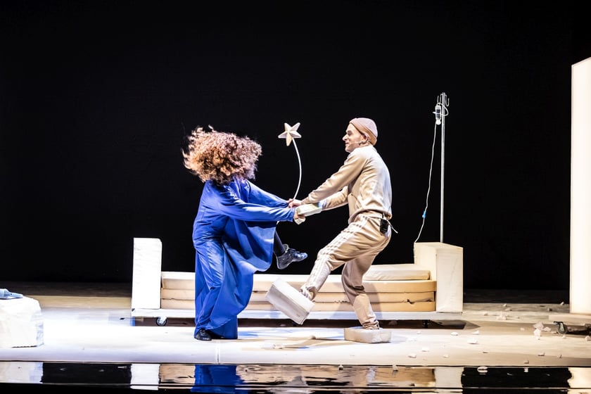 Na zdjęciu scena ze spektaklu &bdquo;Pinokio&rdquo; we Wrocławskim Teatrze Lalek