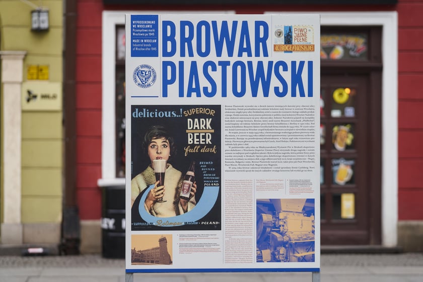 Na zdjęciu plansze z wystawy ,,Wyprodukowano we Wrocławiu. Przemysłowe marki Wrocławia po 1945 roku