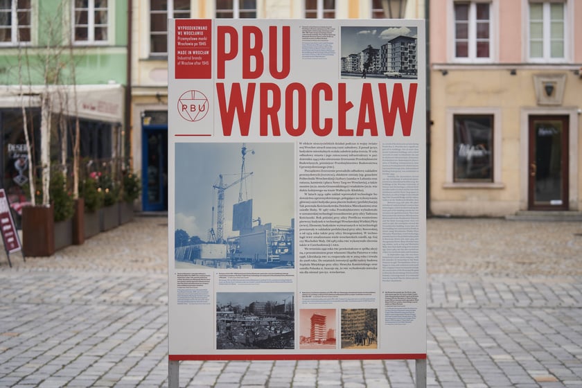 Na zdjęciu plansze z wystawy ,,Wyprodukowano we Wrocławiu. Przemysłowe marki Wrocławia po 1945 roku