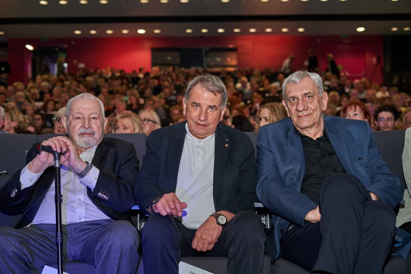16. Festiwal Reżyserii Filmowej i 12. Festiwal Aktorstwa Filmowego ruszyły w sobotę we Wrocławiu. Na zdjęciu, od lewej: Janusz Majewski, Waldemar Krzystek i Wiktor Zborowski