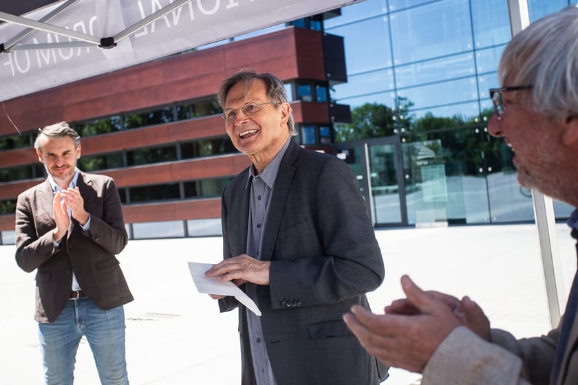 Ernst Kovacic, wiceprezydent Wrocławia Bartłomiej Ciążyński i dyrektor Andrzej Kosendiak przed NFM