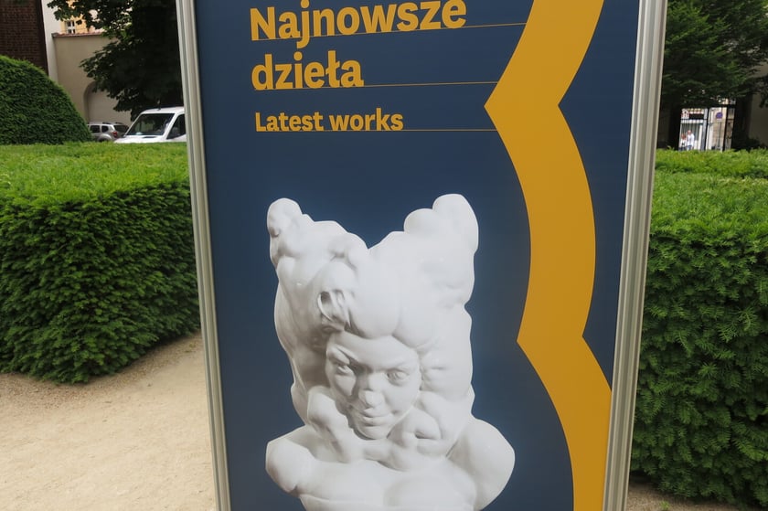 Wystawa planszowa w ogrodzie barokowym Ossolineum