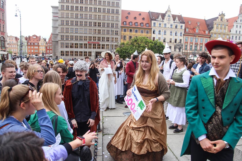 Urodziny Aleksandra Fredry pod pomnikiem - czerwiec 2023