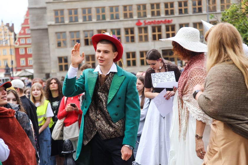 Urodziny Aleksandra Fredry pod pomnikiem - czerwiec 2023