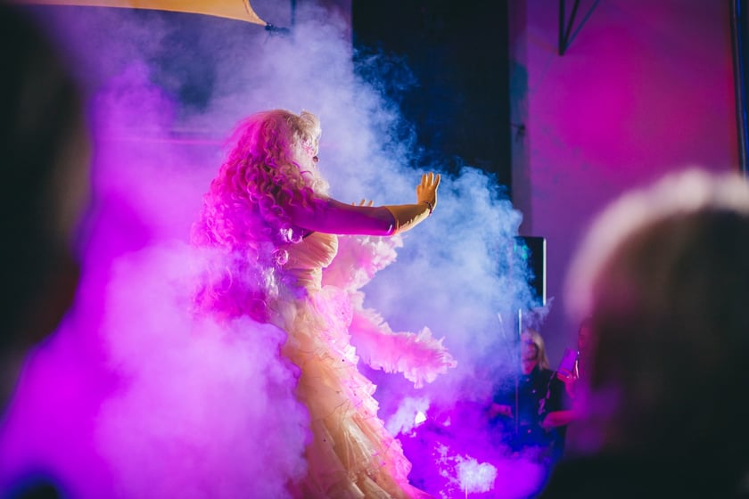 Wydarzenia Święta Podwórk Neonów przyciągnęły wielu wrocławian