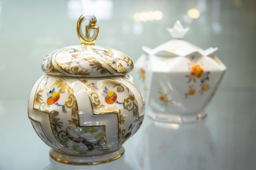 Eksponaty na wystawie &bdquo;Śląsk: kraina porcelany&rdquo; w Starym Ratuszu. Obejrzymy je do końca grudnia 2023