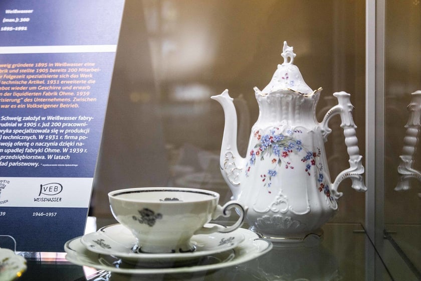 Eksponaty na wystawie &bdquo;Śląsk: kraina porcelany&rdquo; w Starym Ratuszu. Obejrzymy je do końca grudnia 2023