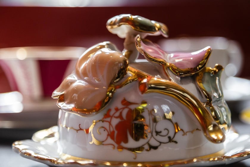 Eksponaty na wystawie &bdquo;Śląsk: kraina porcelany&rdquo; w Starym Ratuszu. Obejrzymy je do końca grudnia 2023