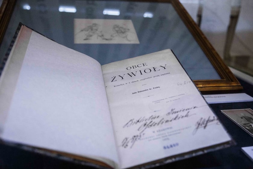 Wystawa &bdquo;Żołnierz napoleoński, ojciec komedii polskiej&rdquo; &mdash; Fredro w Ossolineum