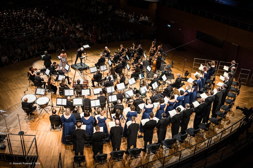 Koncert pod dyrekcją Giovanniego Antoniniego-Pory roku