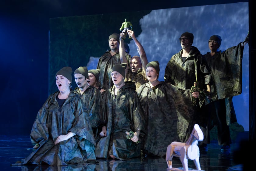 Scena ze spektaklu &bdquo;Odyseja&rdquo; na podstawie Homera we Wrocławskim Teatrze Lalek