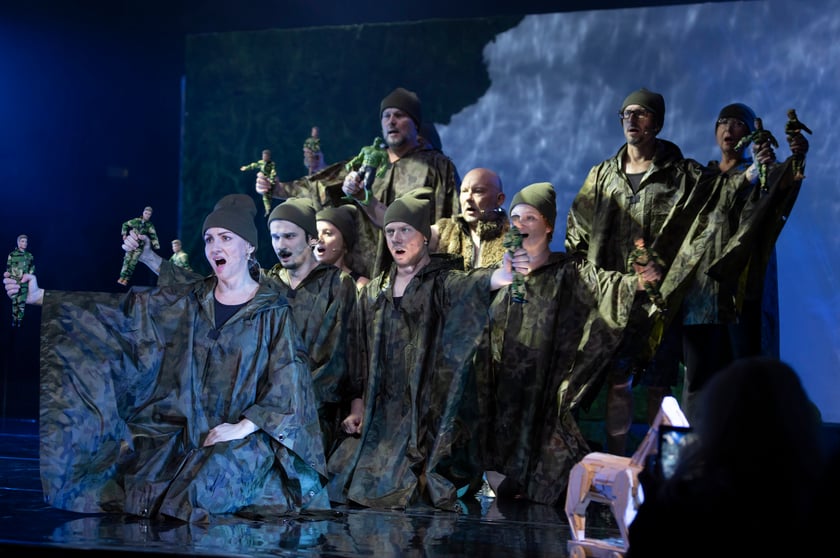 Scena ze spektaklu &bdquo;Odyseja&rdquo; na podstawie Homera we Wrocławskim Teatrze Lalek