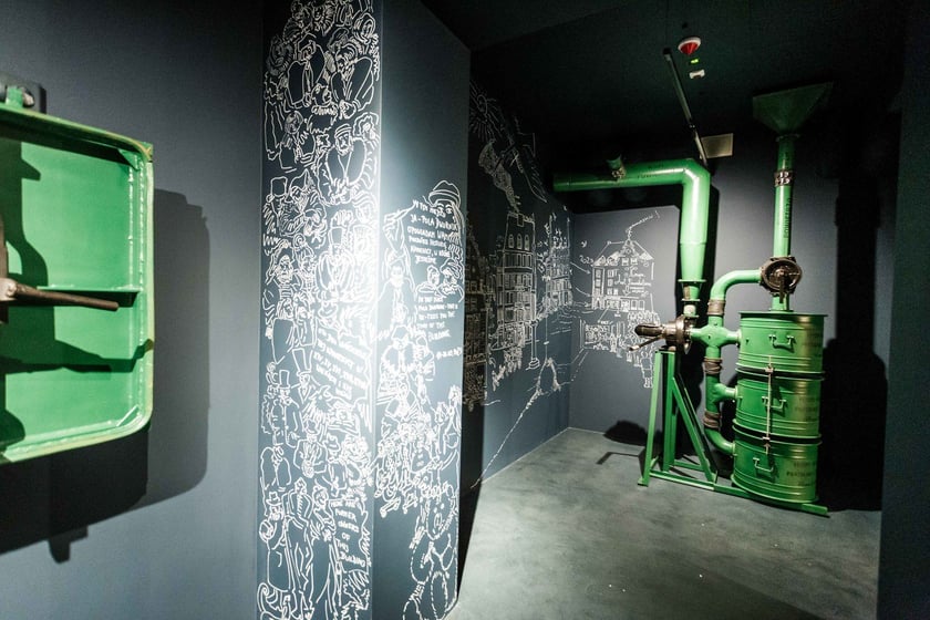 Krupa Art Foundation (Rynek 27/28) &ndash; nowy adres dla wielbicieli wsp&oacute;łczesnej sztuki &ndash; rysunki Poli Dwurnik podkreślające historię miejsca