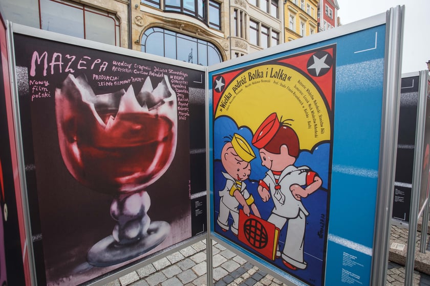 Wystawa „Plakat do filmu – Film na plakacie" na wrocławskim rynku