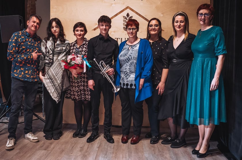 Kulturalna Stodoła. Kulturalna Stodoła. Koncert dla chorującego na raka Damiana.