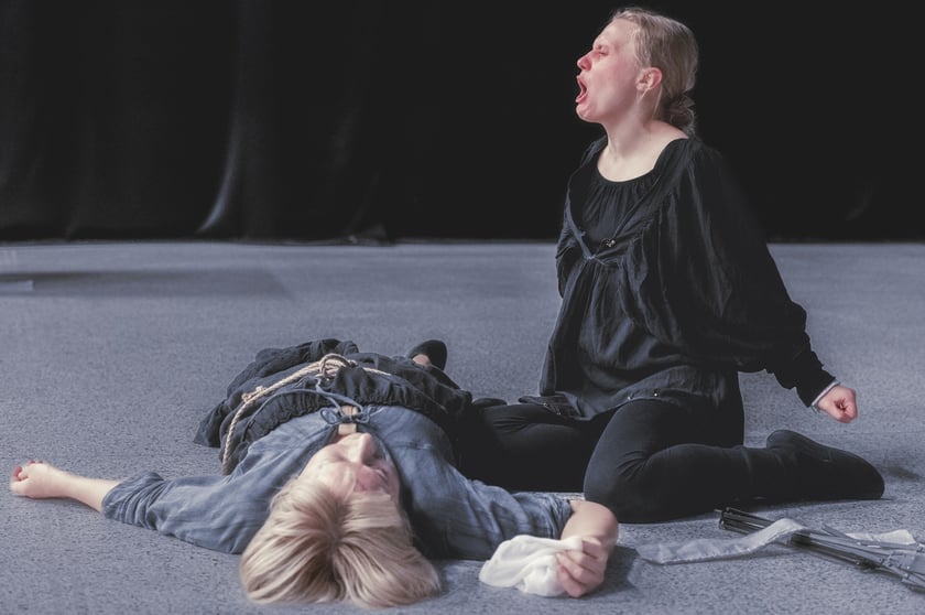 Nowy wrocławski teatr Enklawa &ndash; pr&oacute;by do spektaklu &bdquo;Ubu kr&oacute;l, czyli Polacy&rdquo;