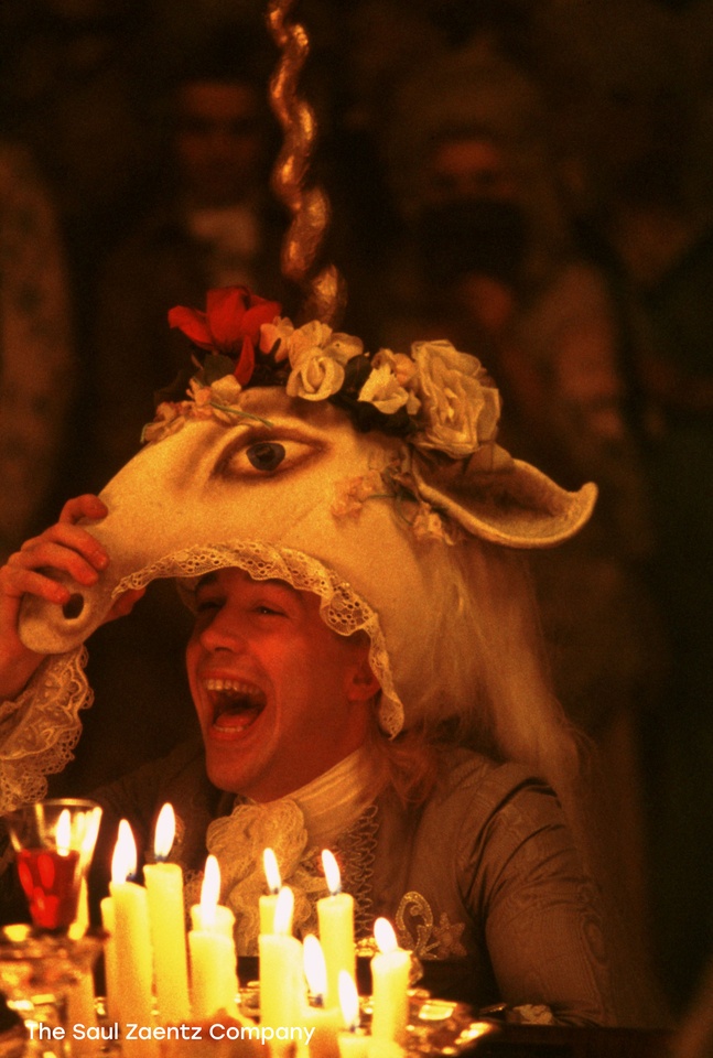 Scena z filmu &bdquo;Amadeusz&rdquo;&nbsp;Milo&scaron;a Formana&nbsp;