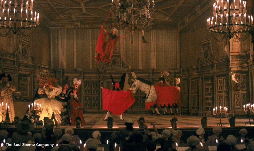 Scena z filmu &bdquo;Amadeusz&rdquo;&nbsp;Milo&scaron;a Formana&nbsp;