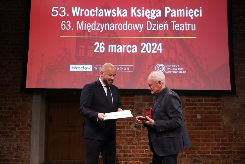 53. Wrocławska Księga Pamięci z okazji 63. Międzynarodowego Dnia Teatru