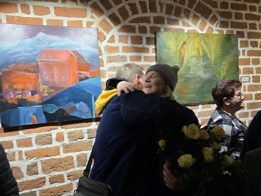 Wernisaż wystawy W inny miejscu w Galerii Brama Wrocławska w Oleśnicy
