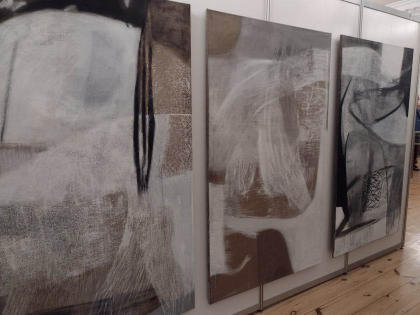 Anna Maria Kramm, Siedem Panien Wodnych, pastel, media, pł&oacute;tno, 1/VII, 5/VII, 7/VII, 110 x 180 cm, 2023