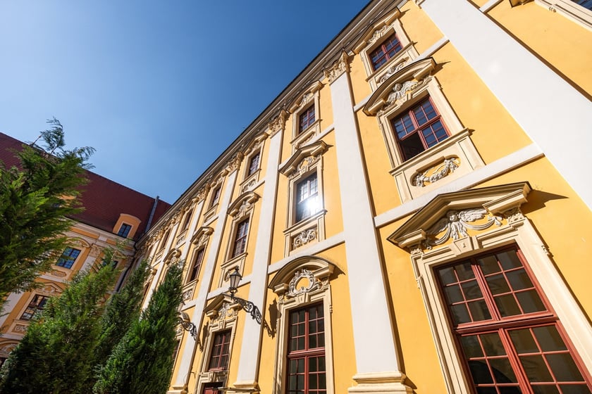 Wirydarz Instytutu Filologicznego Uniwersytetu Wrocławskiego