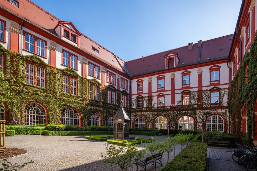 Wirydarz Zakładu Narodowego im. Ossolińskich