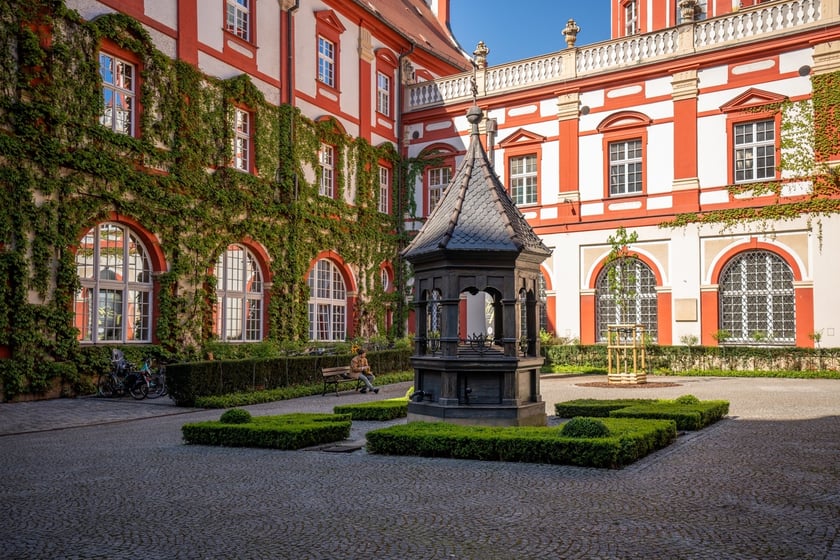 Wirydarz Zakładu Narodowego im. Ossolińskich