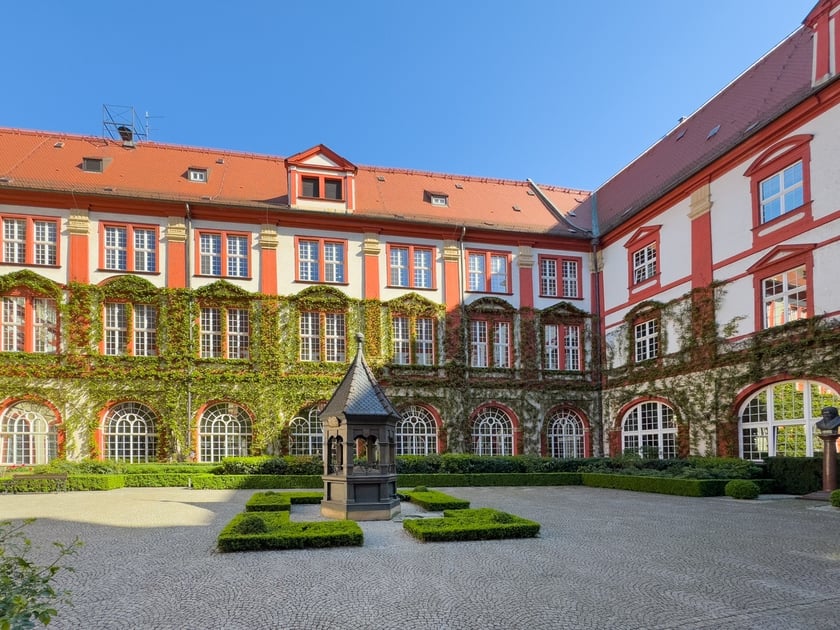 Wirydarz Zakładu Narodowego im. Ossolińskich