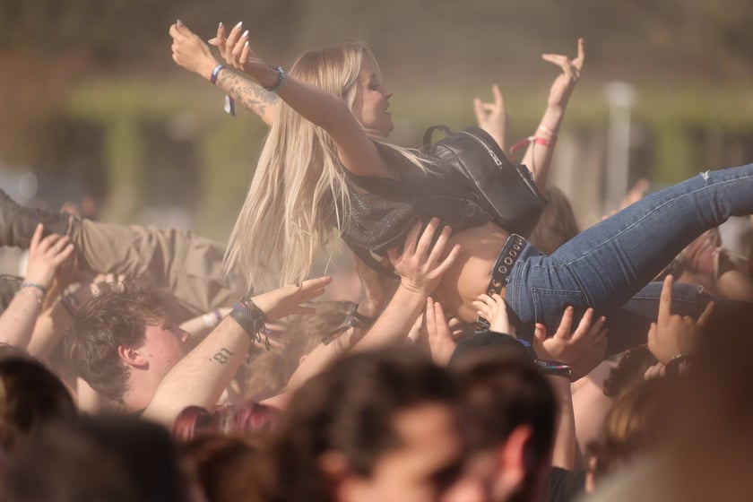 Festiwal 3-Majówka we Wrocławiu - drugi dzień koncertów i zabawa publiczności