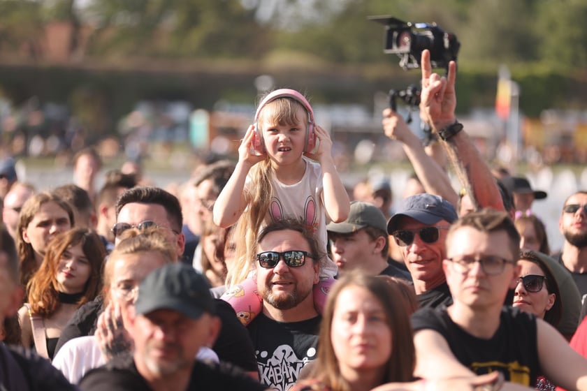 Festiwal 3-Majówka we Wrocławiu - drugi dzień koncertów i zabawa publiczności