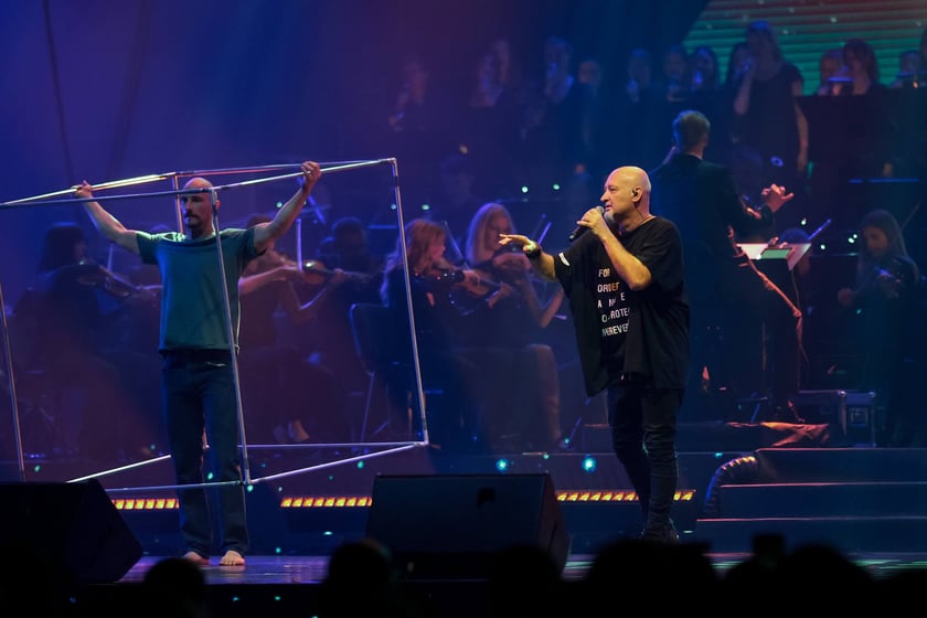 Wielkie show w Hali stulecia. Koncert "Gwiazdozbiór Aniołów. In varietae concordia".