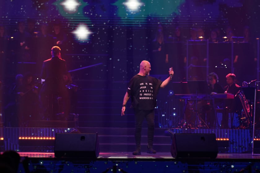 Wielkie show w Hali stulecia. Koncert "Gwiazdozbiór Aniołów. In varietae concordia".