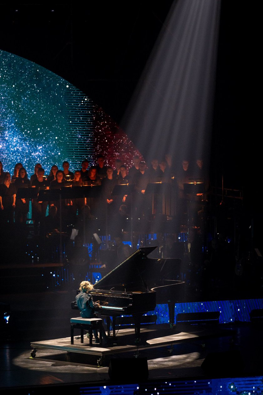 Wielkie show w Hali stulecia. Koncert "Gwiazdozbiór Aniołów. In varietae concordia".
