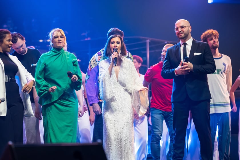 Wielkie show w Hali stulecia. Koncert "Gwiazdozbiór Aniołów. In varietae concordia".