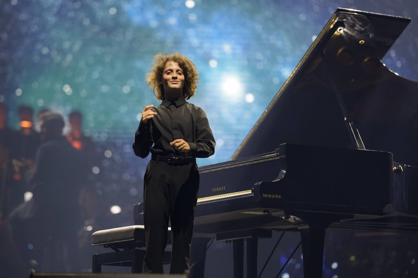 Wielkie show w Hali stulecia. Koncert "Gwiazdozbiór Aniołów. In varietae concordia".