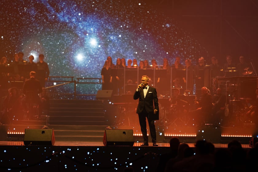 Wielkie show w Hali stulecia. Koncert "Gwiazdozbiór Aniołów. In varietae concordia".