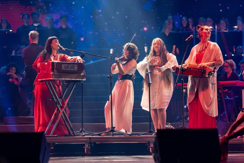 Wielkie show w Hali stulecia. Koncert "Gwiazdozbiór Aniołów. In varietae concordia".