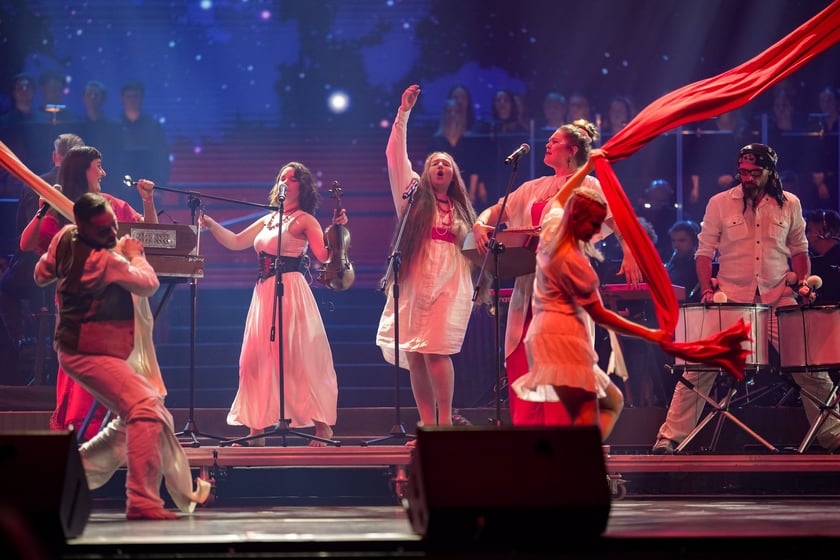 Wielkie show w Hali stulecia. Koncert "Gwiazdozbiór Aniołów. In varietae concordia".