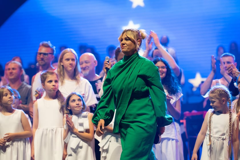 Wielkie show w Hali stulecia. Koncert "Gwiazdozbiór Aniołów. In varietae concordia".