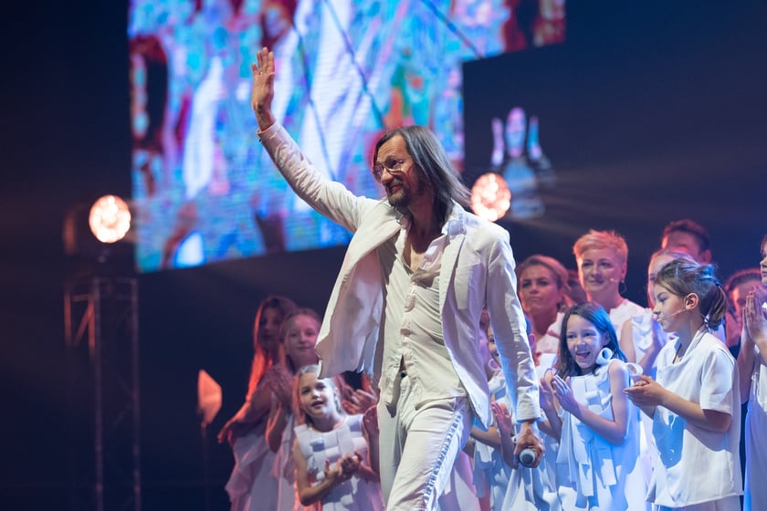 Wielkie show w Hali stulecia. Koncert "Gwiazdozbiór Aniołów. In varietae concordia".