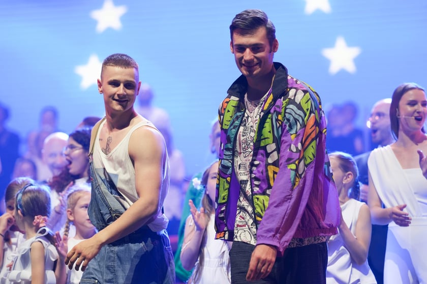 Wielkie show w Hali stulecia. Koncert "Gwiazdozbiór Aniołów. In varietae concordia".