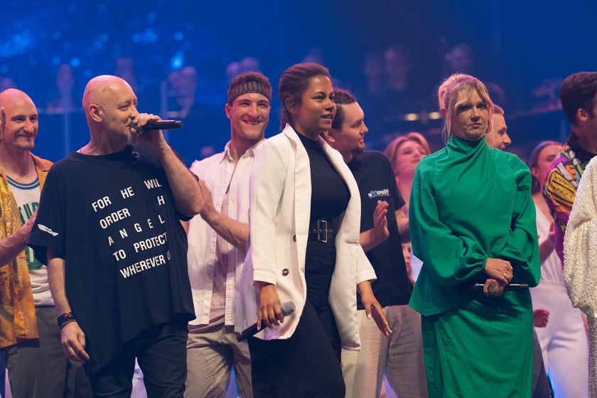 Wielkie show w Hali stulecia. Koncert "Gwiazdozbiór Aniołów. In varietae concordia".