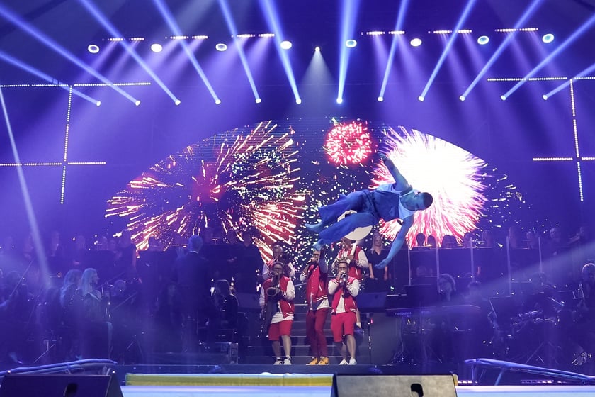 Wielkie show w Hali stulecia. Koncert "Gwiazdozbiór Aniołów. In varietae concordia".