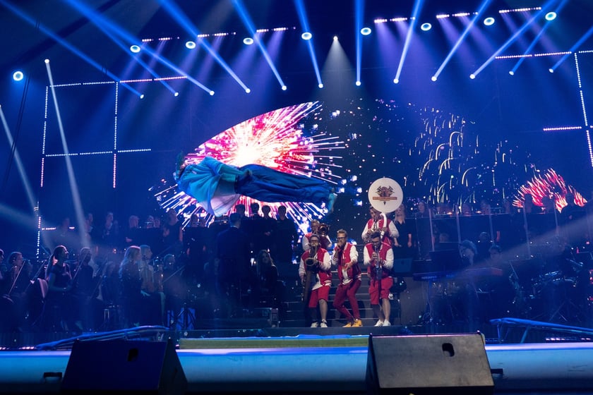 Wielkie show w Hali stulecia. Koncert "Gwiazdozbiór Aniołów. In varietae concordia".