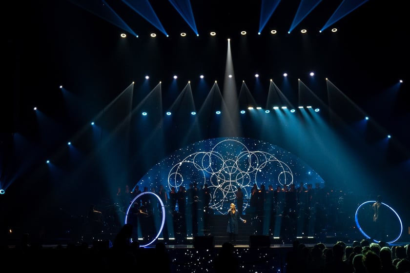 Wielkie show w Hali stulecia. Koncert "Gwiazdozbiór Aniołów. In varietae concordia".