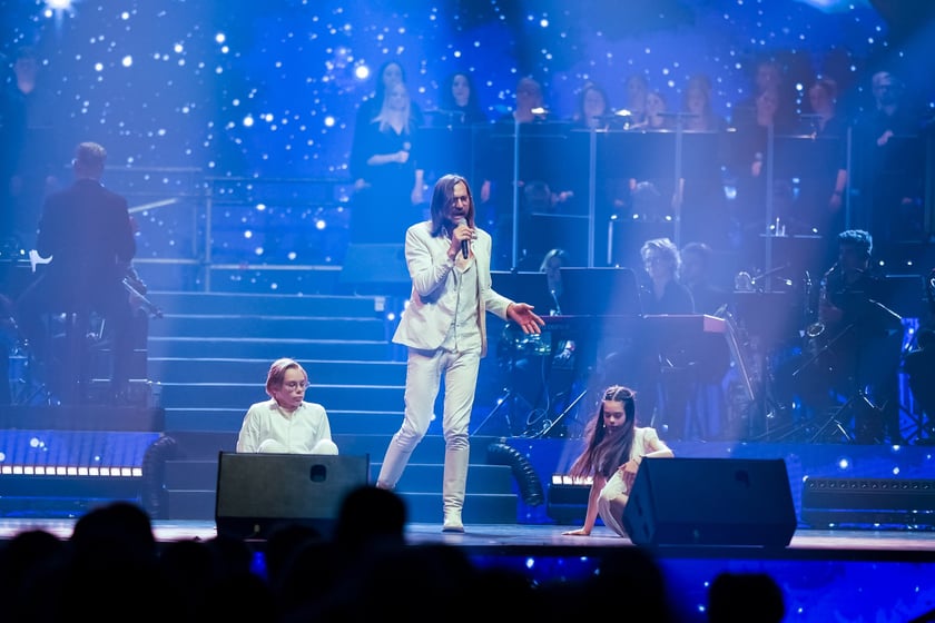 Wielkie show w Hali stulecia. Koncert "Gwiazdozbiór Aniołów. In varietae concordia".