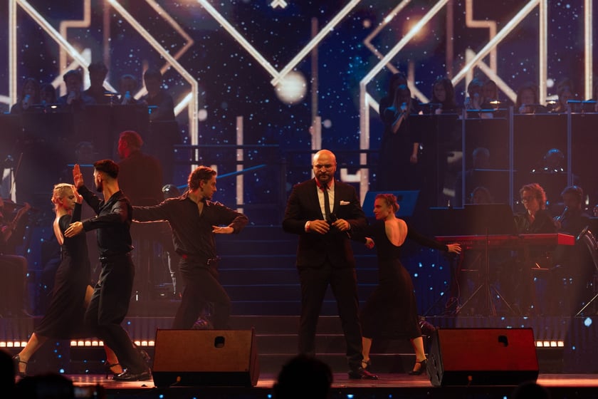 Wielkie show w Hali stulecia. Koncert "Gwiazdozbiór Aniołów. In varietae concordia".