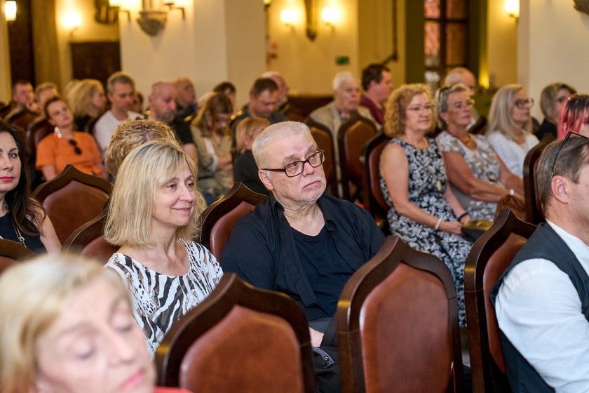 Uroczystość z okazji 93. urodzin poetki Urszuli Kozioł