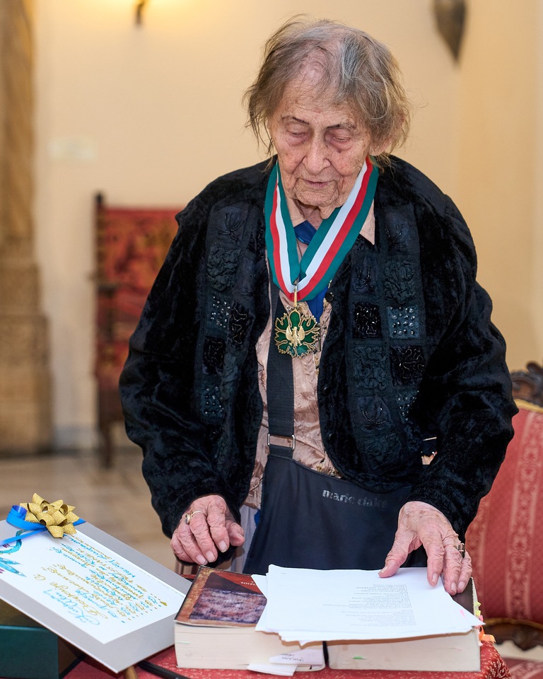 Uroczystość z okazji 93. urodzin poetki Urszuli Kozioł